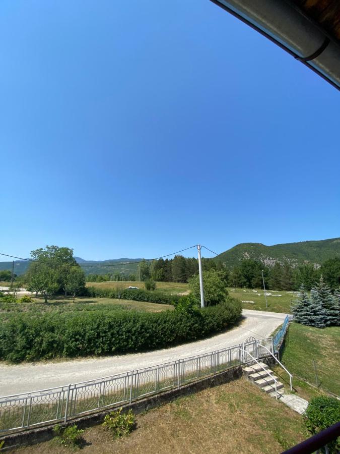 Appartement Apartman “Iva” à Drvar Extérieur photo