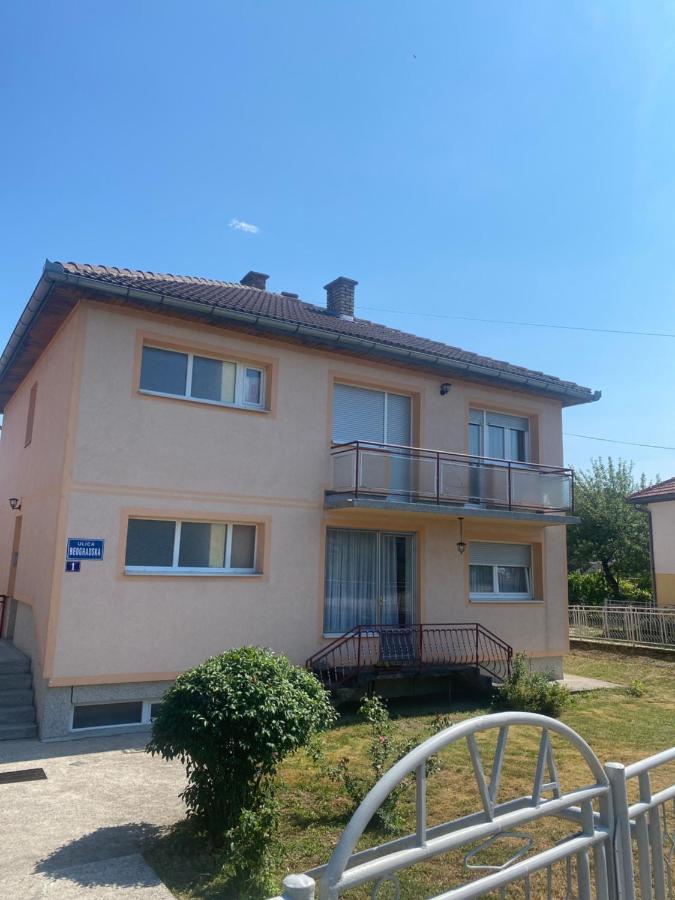 Appartement Apartman “Iva” à Drvar Extérieur photo